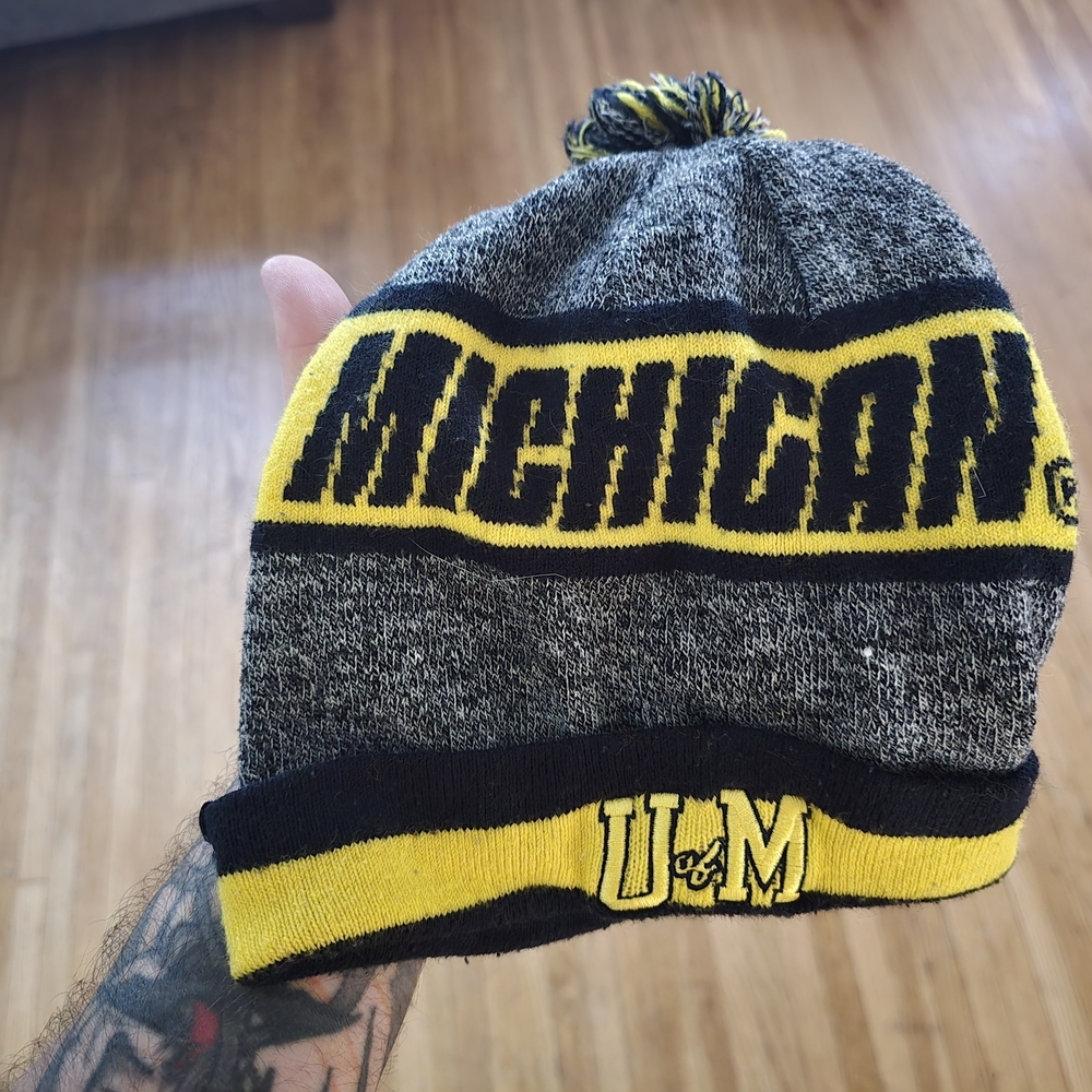 Top of the World Black and Yellow Michigan Beanie